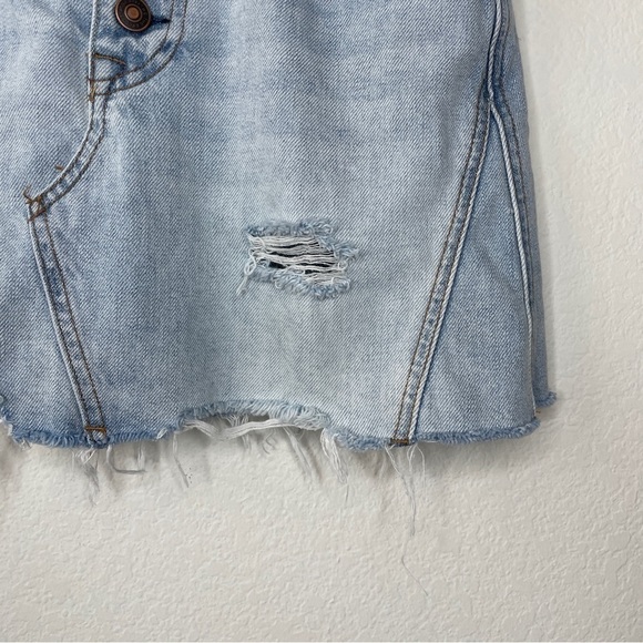 We The Free A-line Distressed Denim Blue Button Fly Mini Skirt - Picture 5 of 12